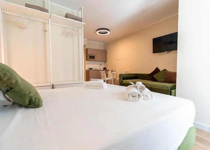 Bovio28studios * בארי