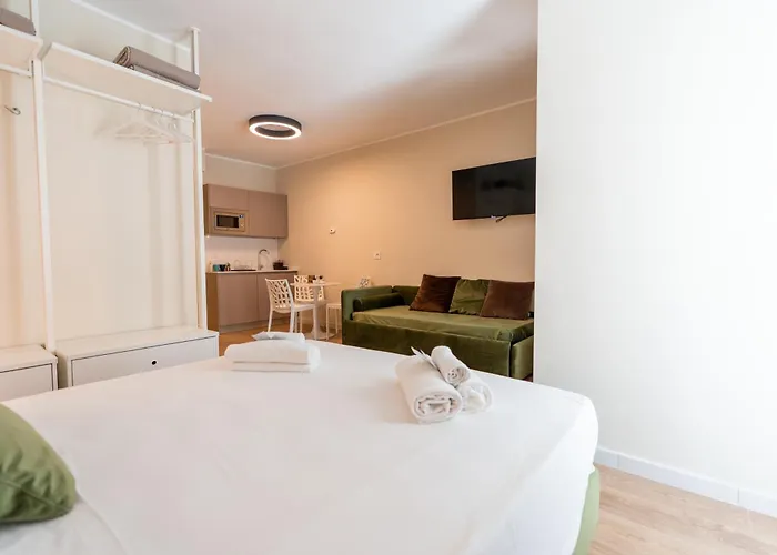 Bovio28studios * בארי